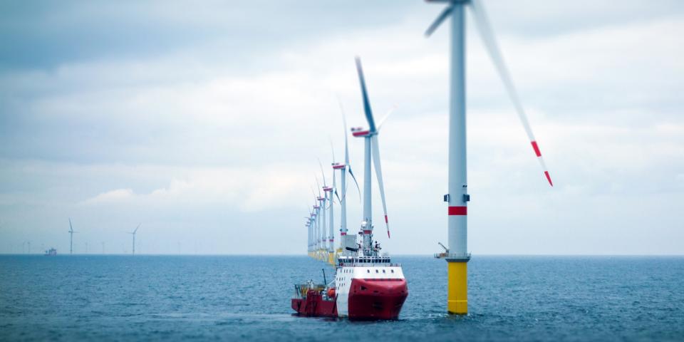 Vessel on offshore wind farm