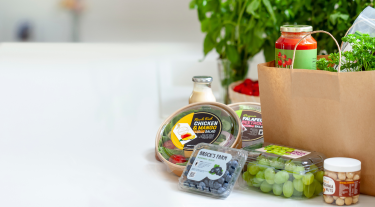 UPM Food packaging with the Carbon Trust footprint label