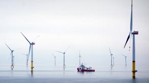 Offshore wind turbines and vessel